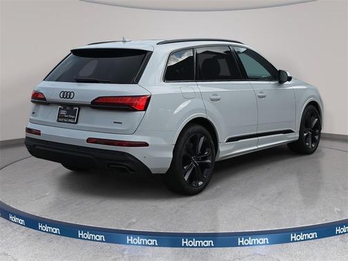 2026 Audi Q7 55 Premium Plus