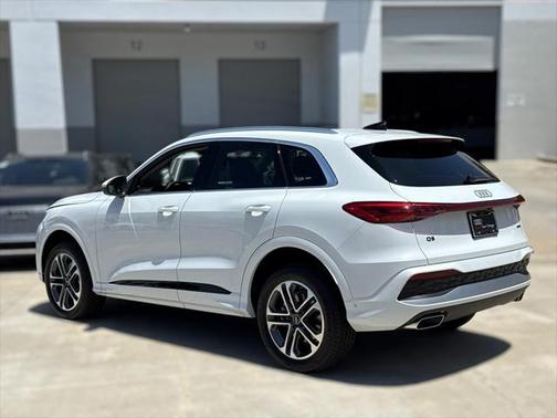 2025 Audi Q5 Premium