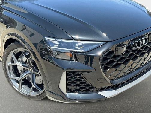 2025 Audi RS Q8 4.0T