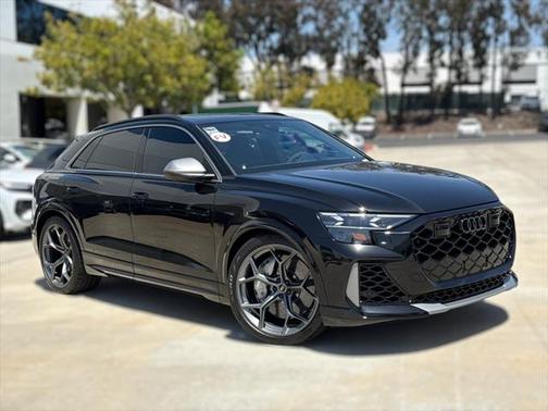2025 Audi RS Q8 4.0T