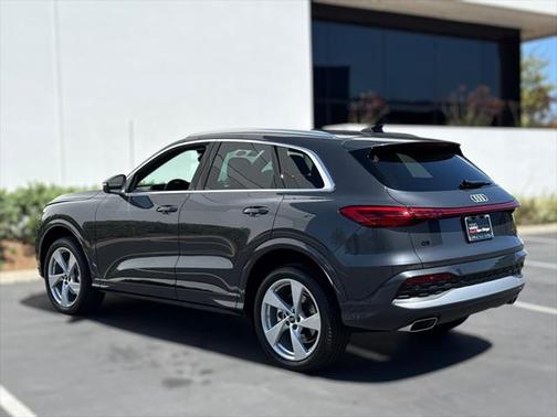 2025 Audi Q5 Premium Plus