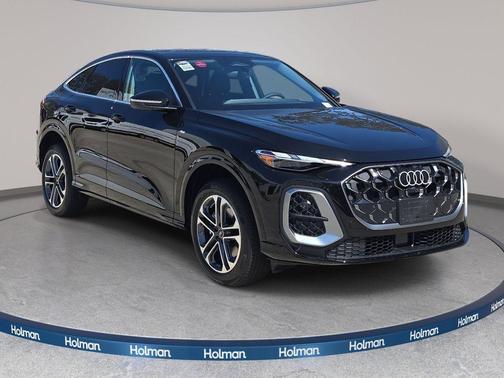 Mythos Black Metallic 2026 Audi Q5 Sportback Premium TFSI quattro S tronic