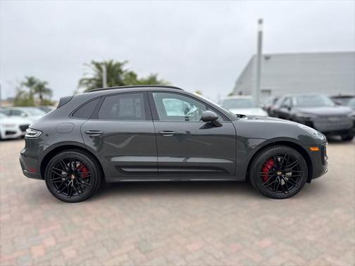 2022 Porsche Macan GTS