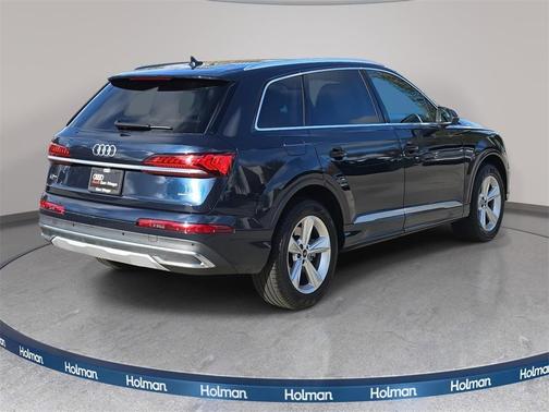 2023 Audi Q7 45 Premium