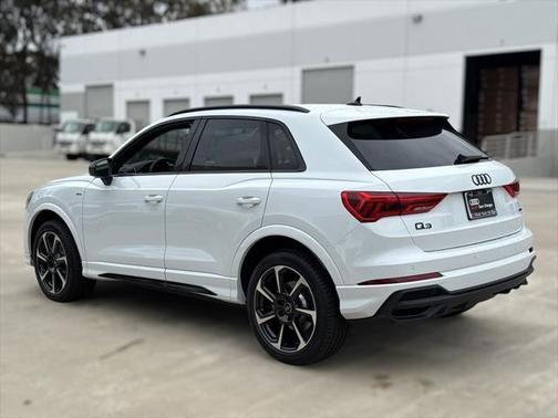 2025 Audi Q3 45 S line Premium Plus