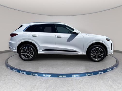 2025 Audi Q5 Premium