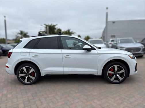 2024 Audi Q5 45 S line Premium Plus