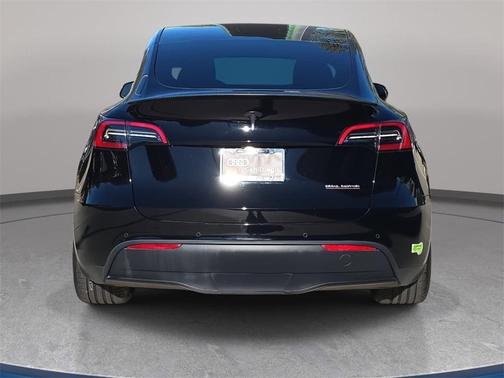 2022 Tesla Model Y Performance Dual Motor All-Wheel Drive