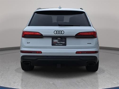 2026 Audi Q7 55 Premium Plus