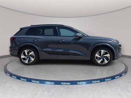 2025 Audi Q6 e-tron Premium Plus quattro