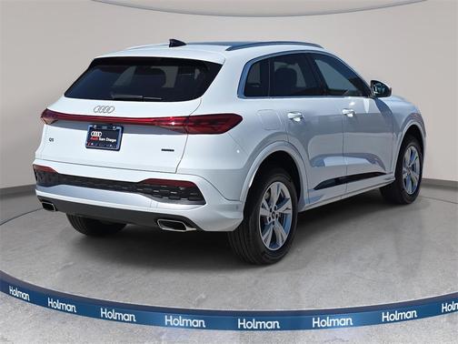 2025 Audi Q5 Premium