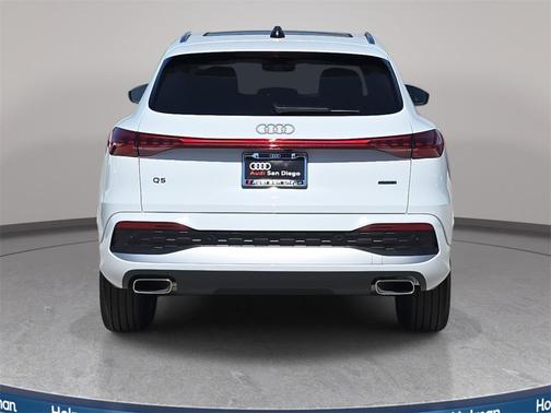 2025 Audi Q5 Premium