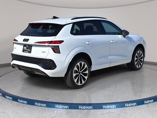 Arkona White 2026 Audi Q3 TFSI quattro S tronic