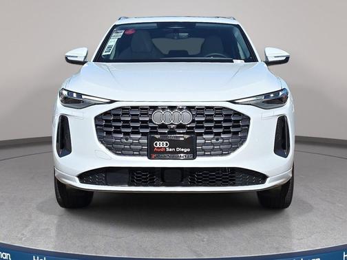 Glacier White Metallic 2026 Audi Q5 Premium Plus TFSI quattro S tronic