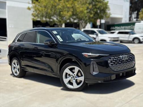 2025 Audi Q5 Premium Plus