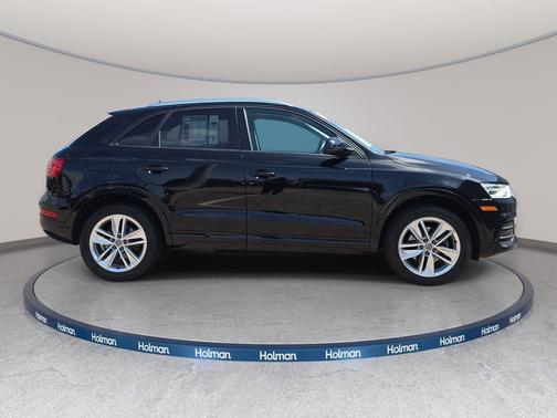Mythos Black Metallic 2017 Audi Q3 2.0T Premium