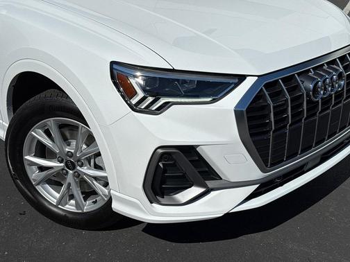 2025 Audi Q3 45 S line Premium Plus