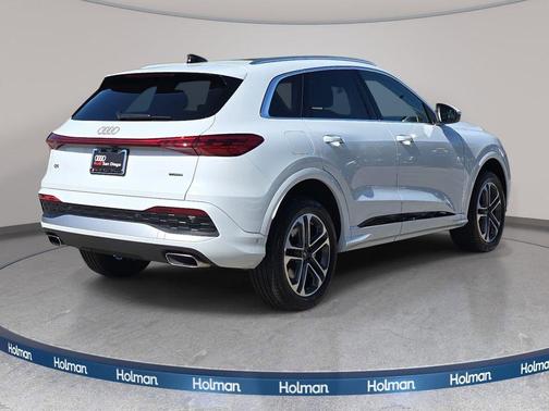 Glacier White 2025 Audi Q5 Premium TFSI quattro S tronic