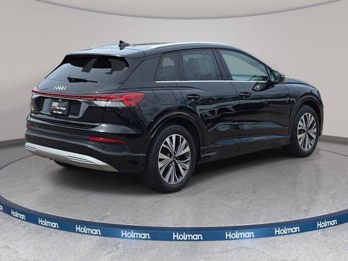 Mythos Black Metallic 2023 Audi Q4 e-tron Premium Plus 40 RWD