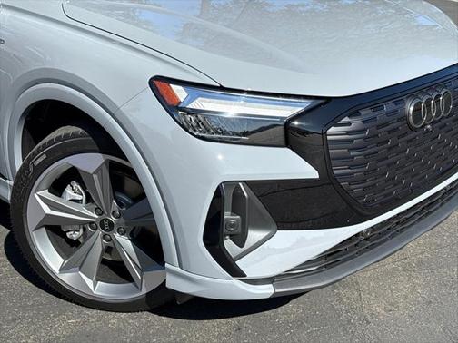 2025 Audi Q4 e-tron Premium Plus 55 quattro
