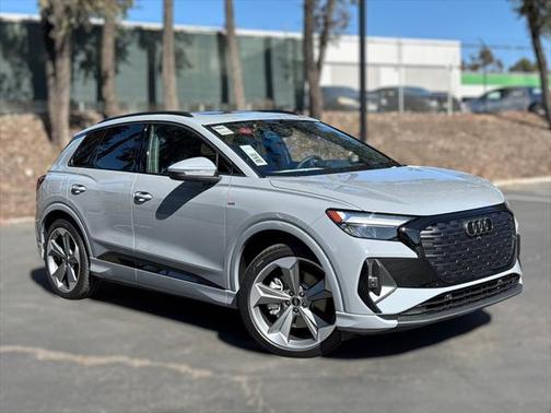 2025 Audi Q4 e-tron Premium Plus 55 quattro