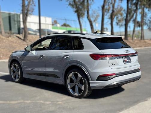 2025 Audi Q4 e-tron Premium Plus 55 quattro