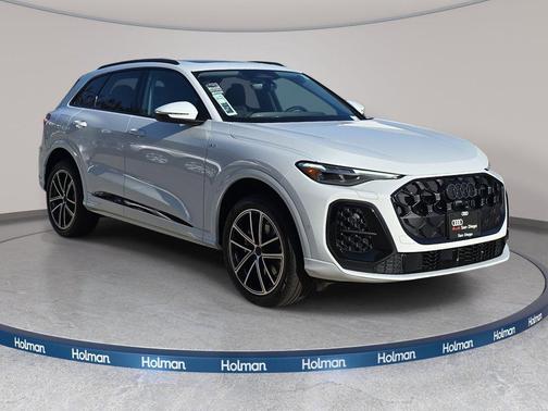 Glacier White Metallic 2026 Audi Q5 Premium Plus TFSI quattro S tronic