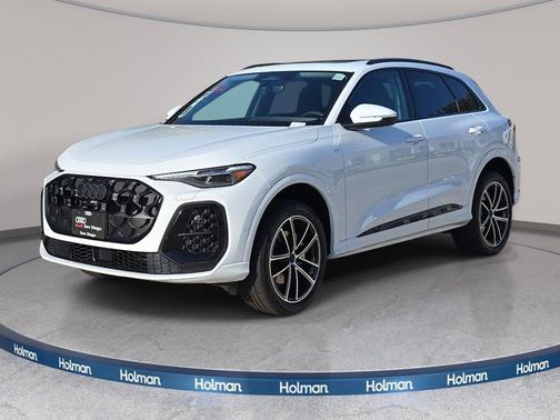 Glacier White Metallic 2026 Audi Q5 Premium Plus TFSI quattro S tronic
