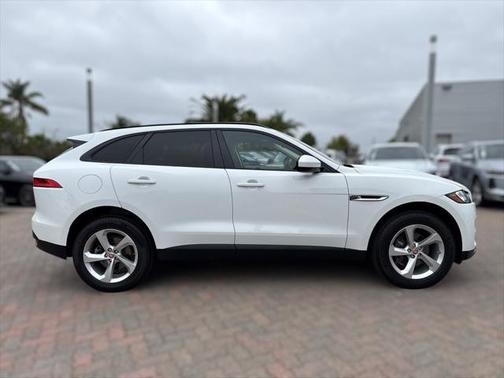 2018 Jaguar F-PACE 25t Premium