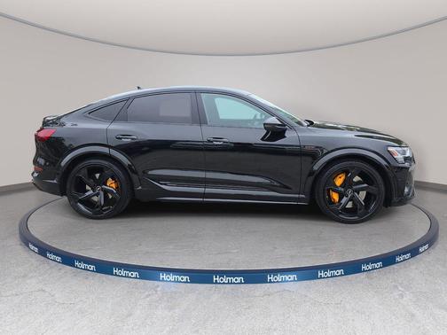Black Metallic 2023 Audi e-tron S Sportback Prestige quattro