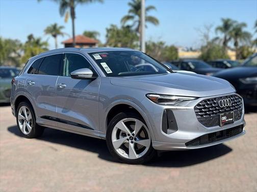 2025 Audi Q5 Premium Plus