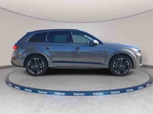 2025 Audi Q7 55 Premium Plus