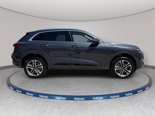 2025 Audi Q5 Premium TFSI quattro S tronic