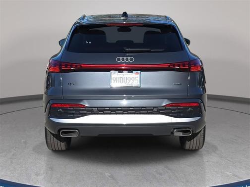 2025 Audi Q5 Premium TFSI quattro S tronic