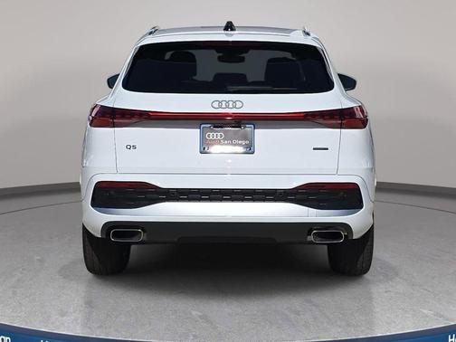 2025 Audi Q5 Premium TFSI quattro S tronic