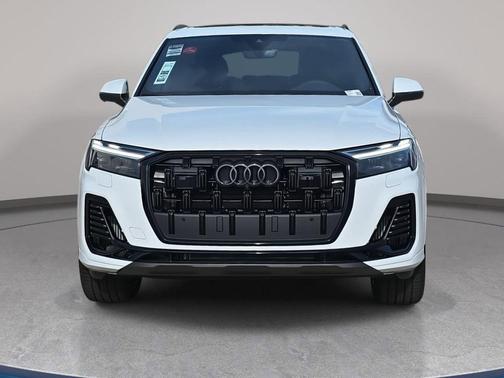2026 Audi Q7 55 Premium Plus