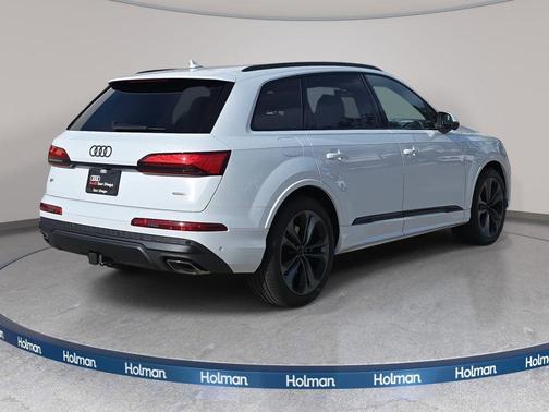 2026 Audi Q7 55 Premium Plus