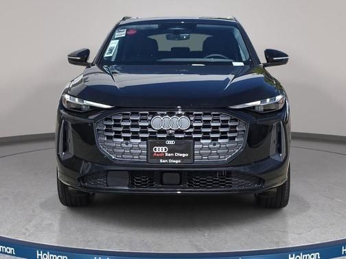 Mythos Black Metallic 2026 Audi Q5 Premium Plus TFSI quattro S tronic