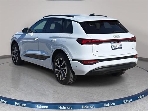 2025 Audi Q6 e-tron Premium Plus quattro