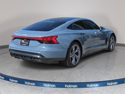 2024 Audi e-tron GT Premium Plus quattro