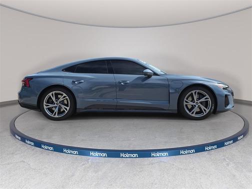 2024 Audi e-tron GT Premium Plus quattro