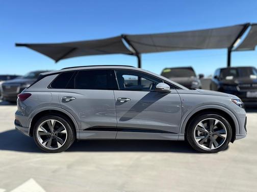 2025 Audi Q4 e-tron Premium Plus 55 quattro
