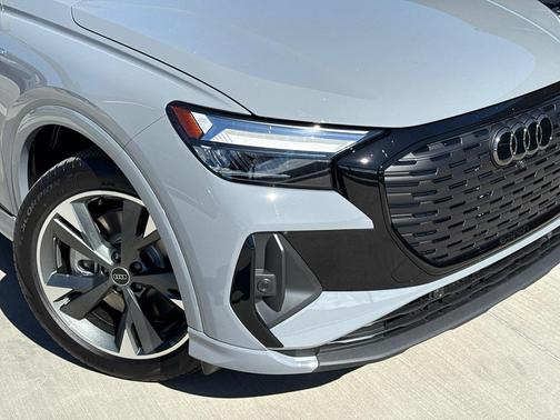 2025 Audi Q4 e-tron Premium Plus 55 quattro