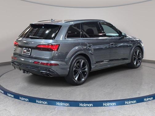 Daytona Gray 2026 Audi Q7 55 Premium Plus