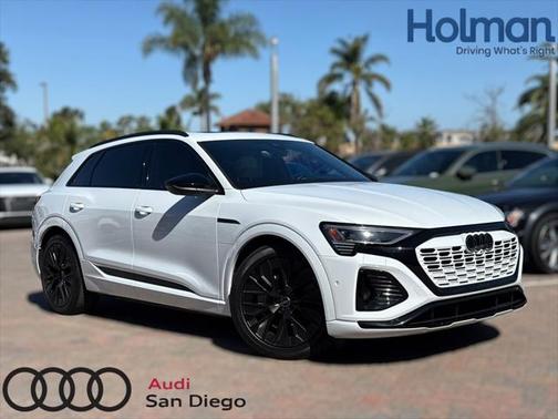 2024 Audi Q8 e-tron Prestige