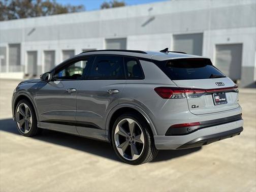 2025 Audi Q4 e-tron Premium Plus 55 quattro