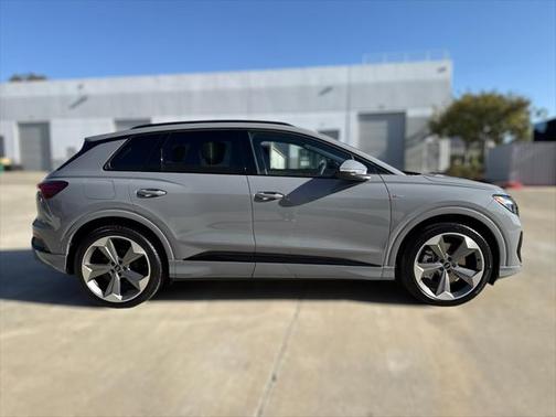 2025 Audi Q4 e-tron Premium Plus 55 quattro