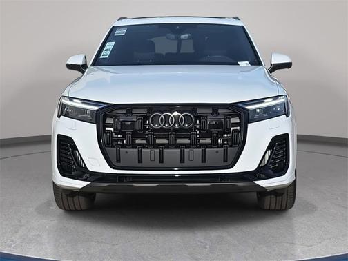 2026 Audi Q7 55 Premium Plus