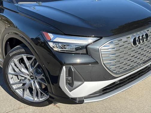 2025 Audi Q4 e-tron Premium Plus 55 quattro