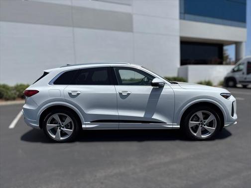 2025 Audi Q5 Prestige